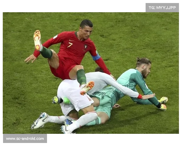 小卢卡斯在巴黎逆袭之路从边缘替补到球队关键力量